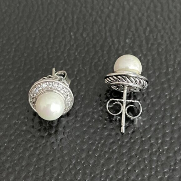 David Yurman Classic Pearl and  Sterling Silver Earrings - Picture 2 of 5
